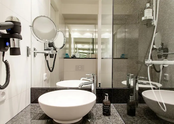 Hotel One 4*